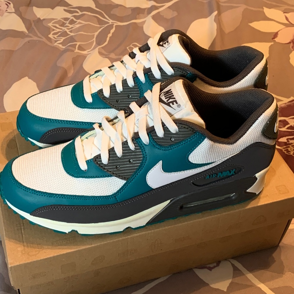 Nike Air Max 90